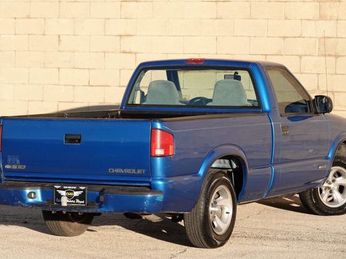 Used 2000 Chevrolet S10 Pickup LS w/ Preferred Equipment Group image 20