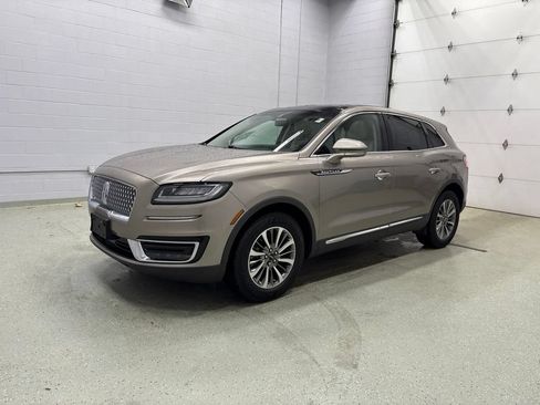 Used 2019 Lincoln Nautilus Select AWD/4WD image 8