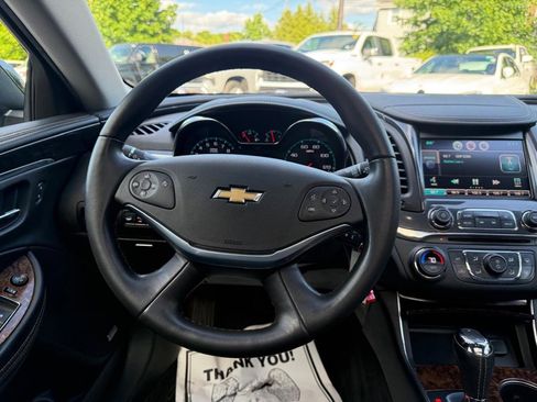 Used 2015 Chevrolet Impala LT FWD image 39