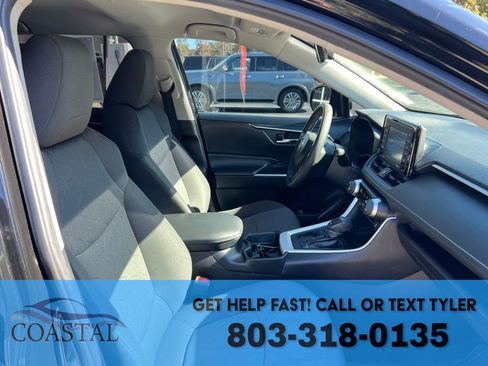 Used 2021 Toyota RAV4 XLE image 23