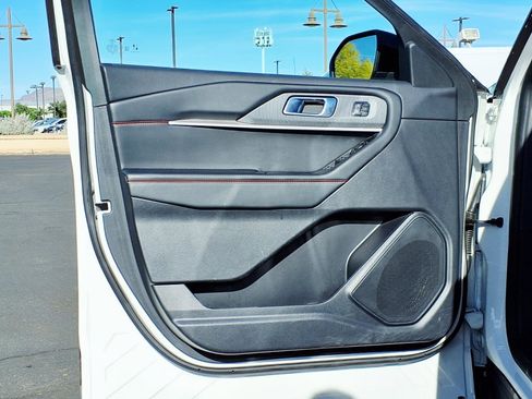 Certified 2025 Ford Explorer ST-Line w/ Premium Package image 21