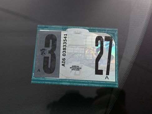 Used 2023 Ford F150 Lightning Pro image 9