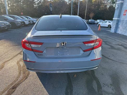 Used 2022 Honda Accord Sport image 6