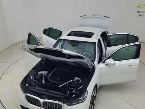 Used 2026 BMW 540i xDrive AWD/4WD image 87