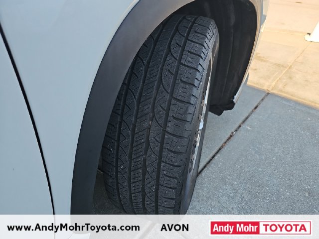 Certified 2022 Toyota Highlander L FWD image 37
