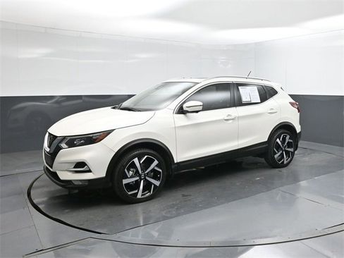 Used 2022 Nissan Rogue Sport SL w/ Premium Package image 34