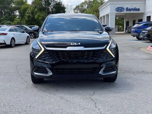 Used 2025 Kia Sportage EX FWD image 2