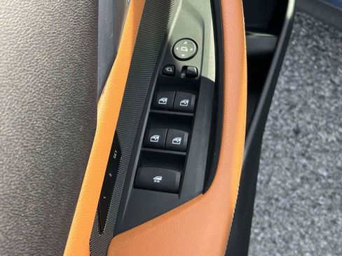 Used 2021 BMW 430i Convertible image 8