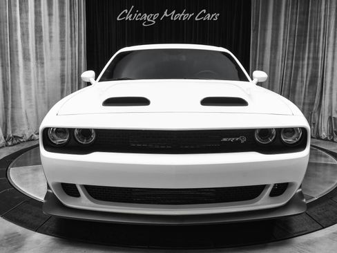 Used 2022 Dodge Challenger SRT Super Stock RWD image 7
