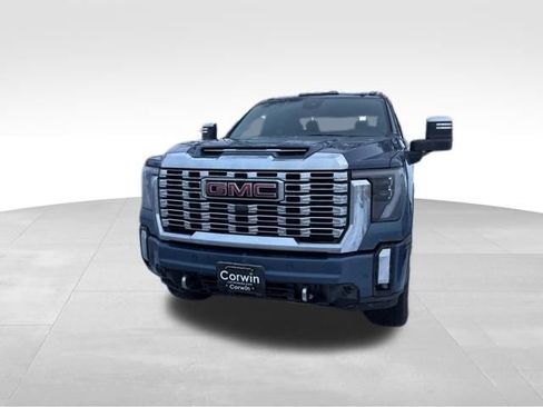 Used 2024 GMC Sierra 2500 Denali w/ Denali Reserve Package image 3