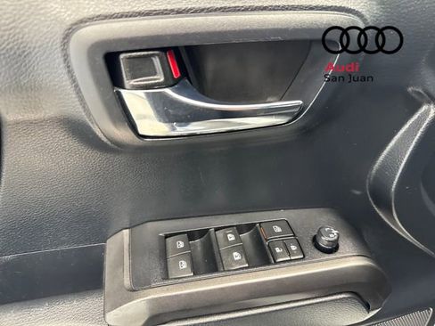 Used 2019 Toyota Tacoma TRD Sport image 33