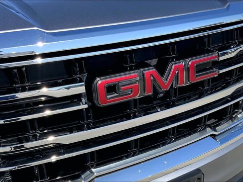 Used 2021 GMC Yukon SLT w/ Rear Media and Nav Package image 30