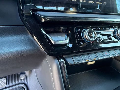 Certified 2023 GMC Sierra 1500 AT4X image 17