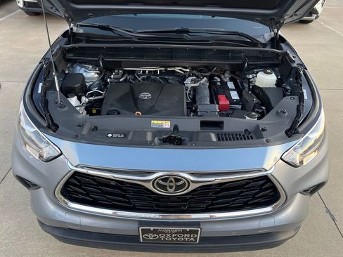 Used 2020 Toyota Highlander Limited image 18