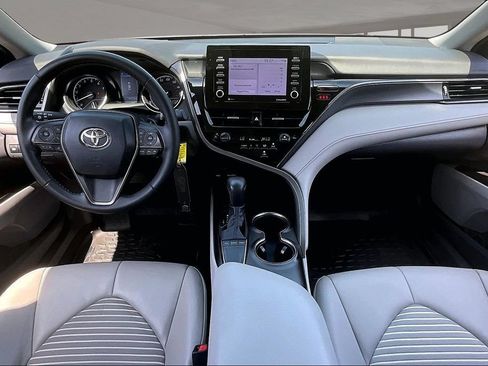 Used 2023 Toyota Camry SE FWD image 7