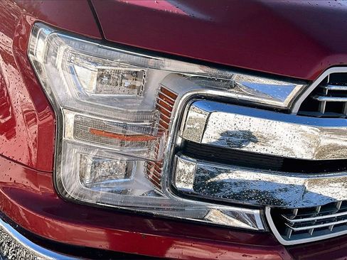 Used 2018 Ford F150 Lariat w/ Equipment Group 502A Luxury image 28