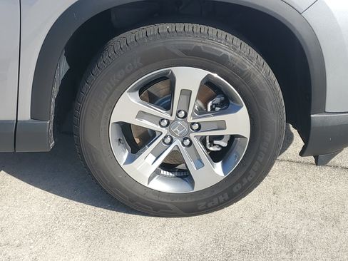 Used 2024 Honda Pilot EX-L image 7