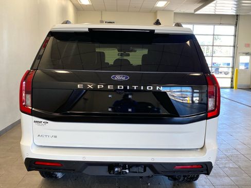 New 2026 Ford Expedition Active AWD/4WD image 6