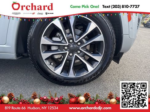 Used 2022 Jeep Grand Cherokee Overland image 12