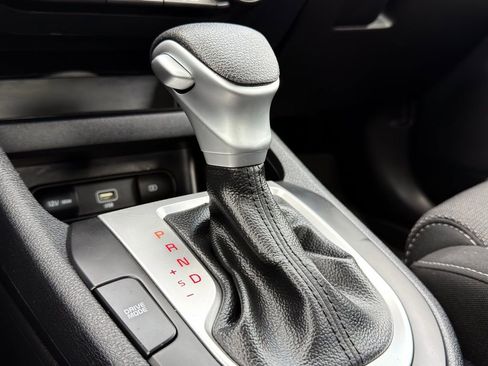 Used 2024 Kia Forte LXS image 8