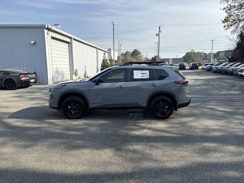 New 2026 Nissan Rogue SV image 8