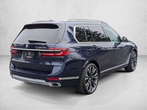 Used 2026 BMW X7 xDrive40i w/ Premium Package AWD/4WD image 2