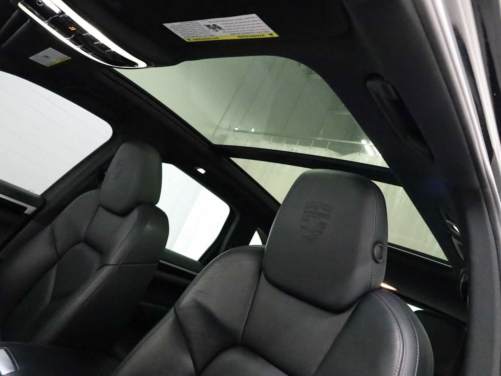 Used 2014 Porsche Cayenne Platinum Edition AWD/4WD image 20