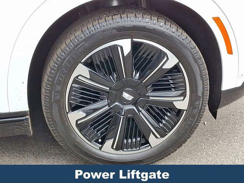 Used 2025 Cadillac Escalade IQ Sport 2 image 10