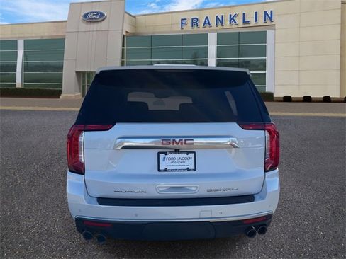 Used 2023 GMC Yukon XL Denali image 6