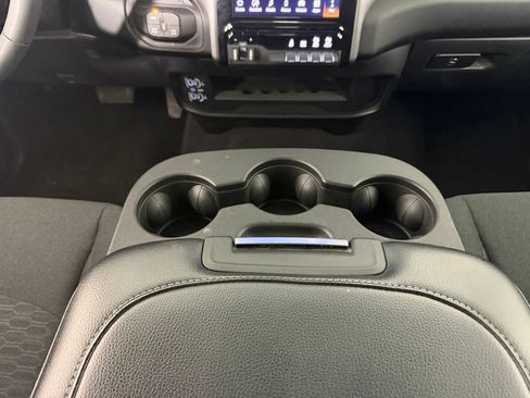 Certified 2025 RAM 2500 Big Horn AWD/4WD image 18