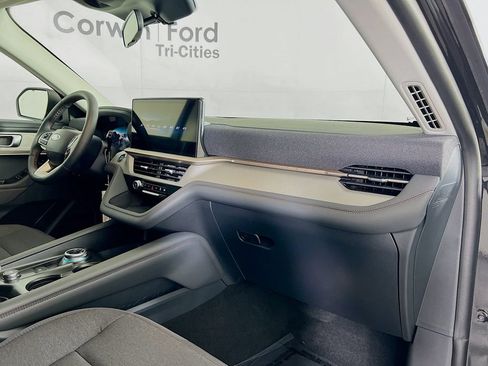 New 2026 Ford Explorer Active AWD/4WD image 30