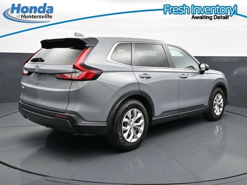 Used 2025 Honda CR-V LX image 10