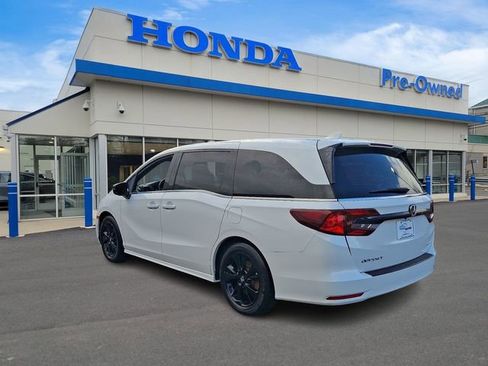 Used 2023 Honda Odyssey Sport image 6