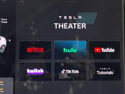 Used 2020 Tesla Model 3 Performance image 33