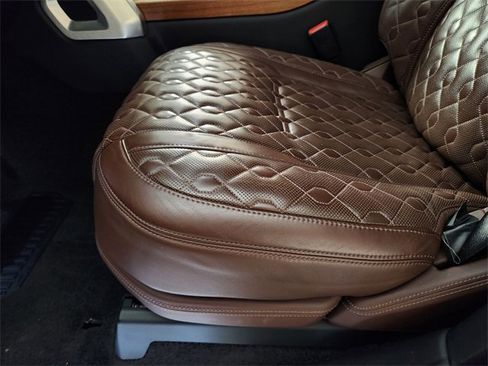 Used 2019 Land Rover Range Rover LWB SV Autobiography image 25