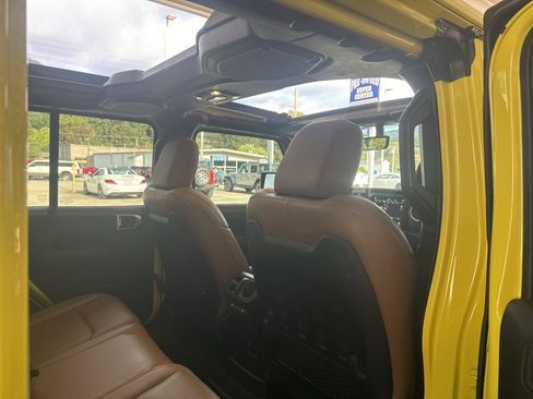 Used 2022 Jeep Wrangler Unlimited Rubicon w/ Steel Bumper Group image 26