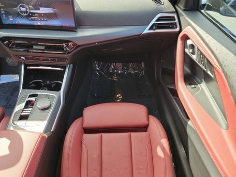 Used 2025 BMW 230i Coupe RWD image 12