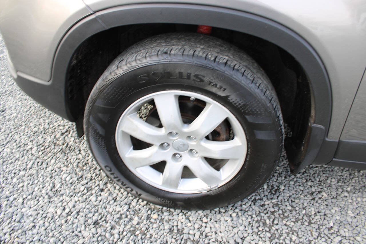 Used 2013 Kia Sorento LX FWD image 24