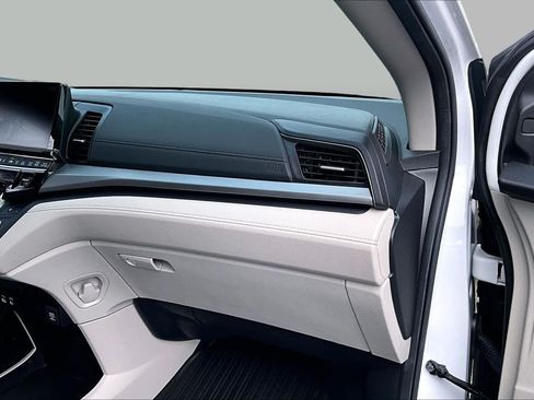 Certified 2025 Honda Odyssey EX-L image 52