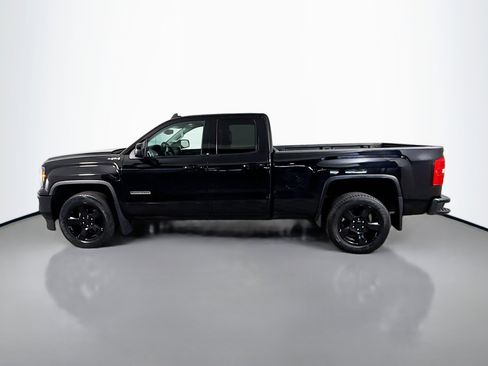 Used 2017 GMC Sierra 1500 SLE w/ SLE Value Package image 6