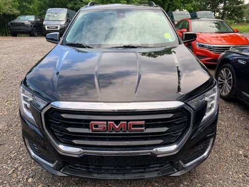 Used 2022 GMC Terrain SLE w/ Driver Convenience Package AWD/4WD image 5