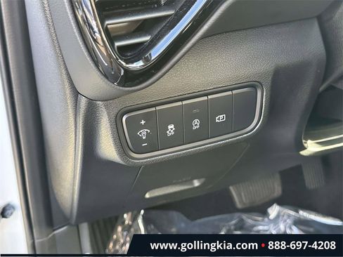 Certified 2025 Kia Soul EX image 20