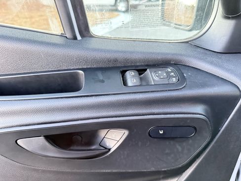 Used 2025 Mercedes-Benz Sprinter 2500 image 14