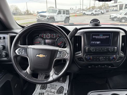 Used 2018 Chevrolet Silverado 1500 LT w/ All Star Edition image 9