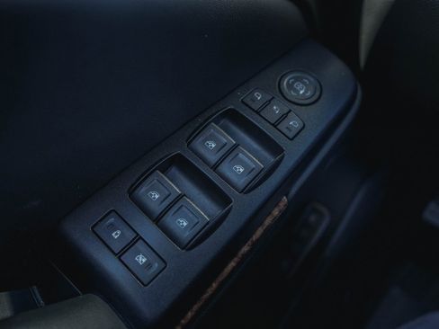 Used 2018 Chevrolet Tahoe Premier image 22