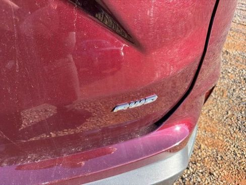 Certified 2024 Ford Edge SEL image 7