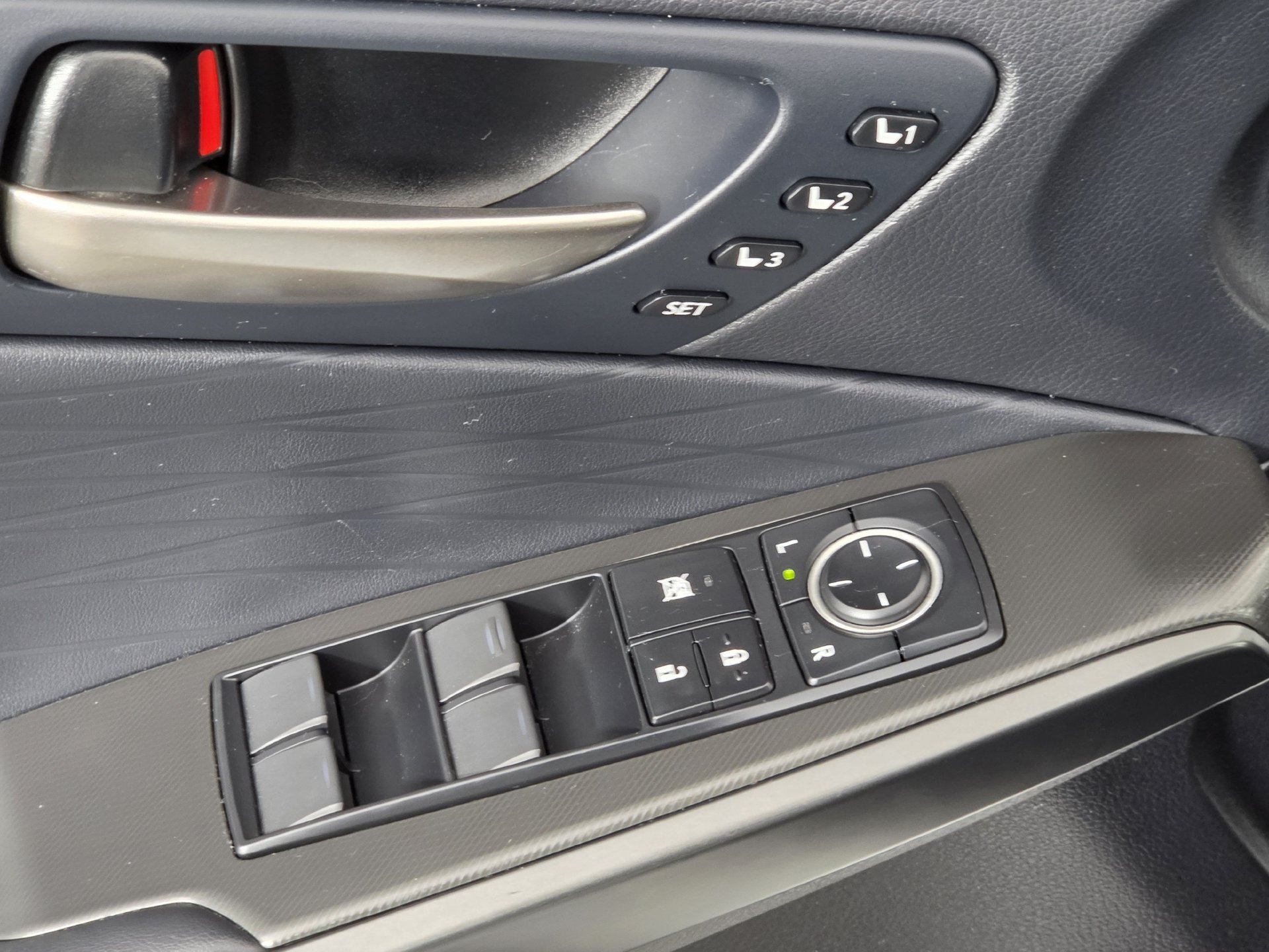 Used 2024 Lexus IS 350 F Sport w/ Memory Package AWD/4WD image 6