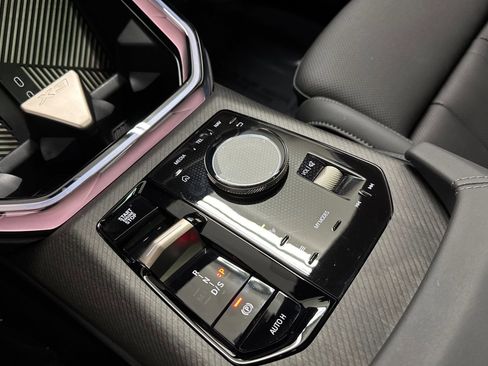 Used 2025 BMW X3 xDrive30i w/ Convenience Package image 18