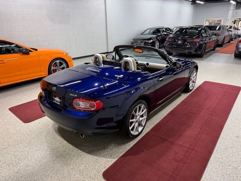 Used 2011 MAZDA MX-5 Miata Grand Touring RWD image 14