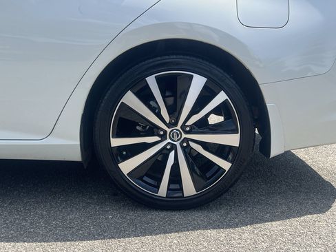 Certified 2021 Nissan Altima 2.5 SR FWD image 31